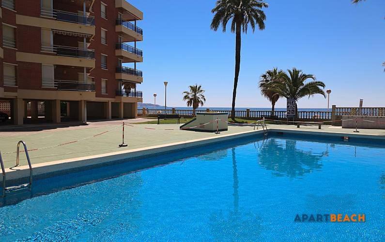 Apartbeach Marina Playa Climatizado Y Vistas Playa Apartment Кембрилс Екстериор снимка