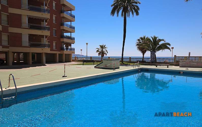 Vacaciones Frente Playa Y Climatizado Apartment Кембрилс Екстериор снимка