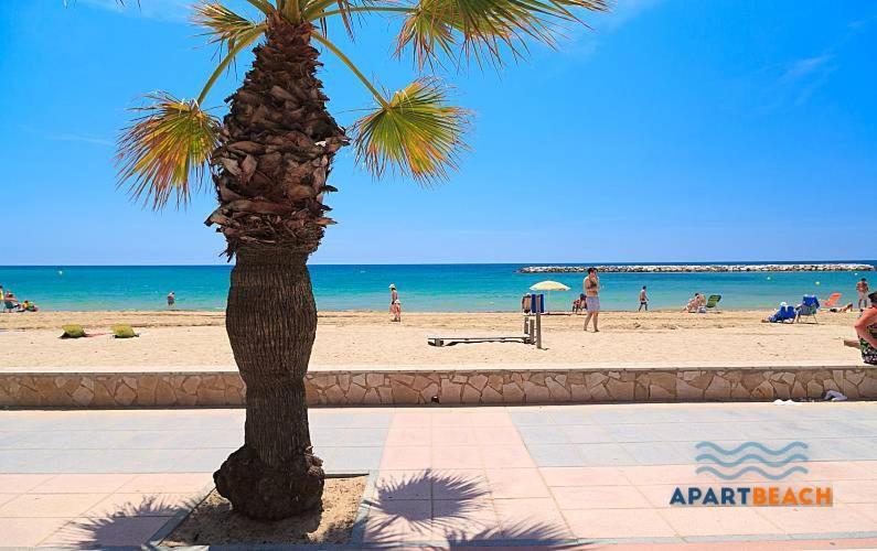 Vacaciones Frente Playa Y Climatizado Apartment Кембрилс Екстериор снимка