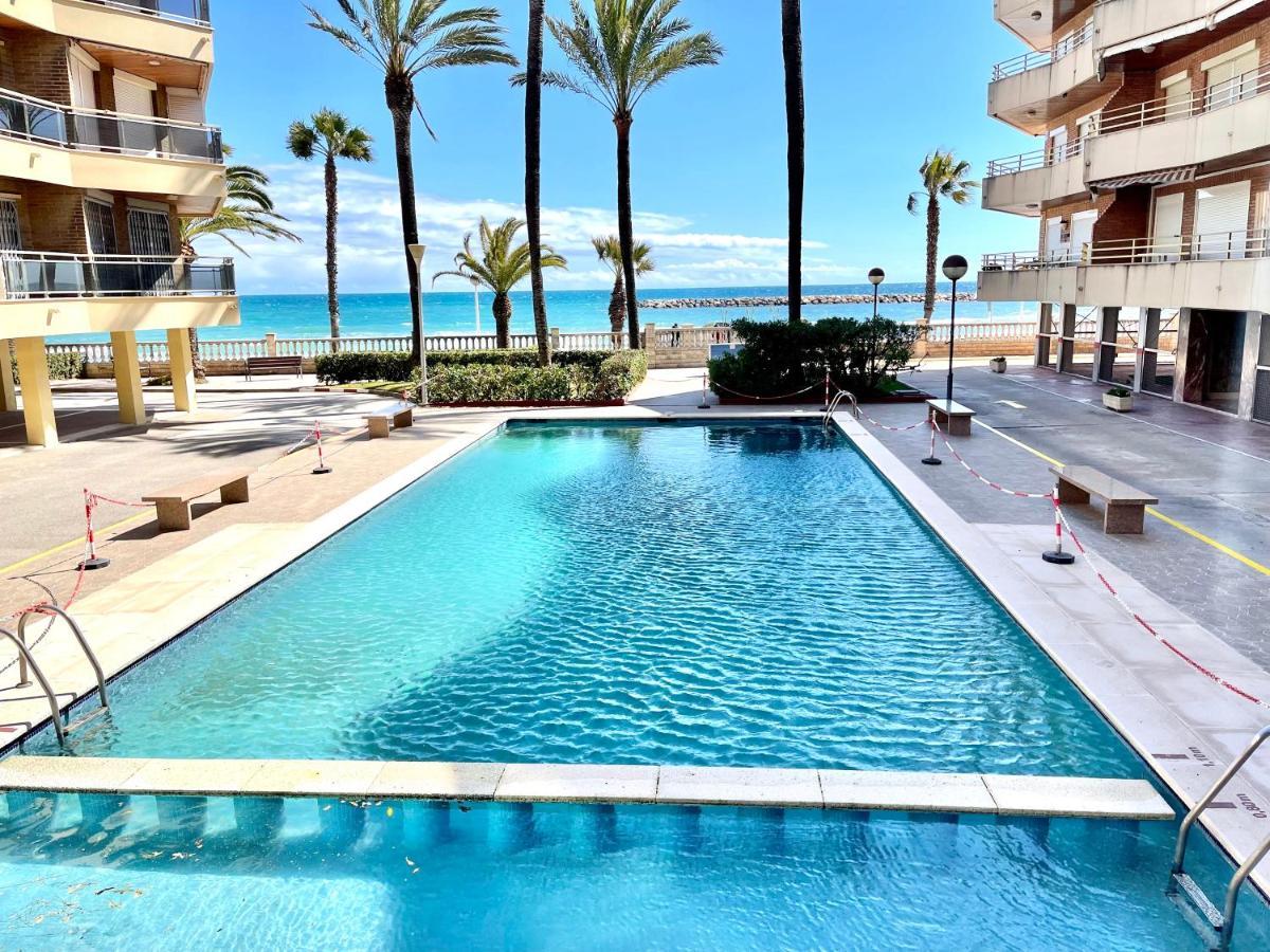 Vacaciones Frente Playa Y Climatizado Apartment Кембрилс Екстериор снимка