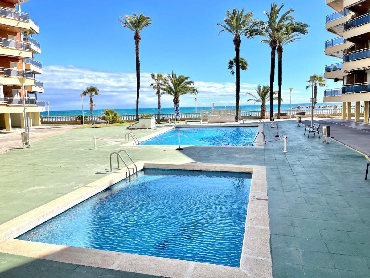 Vacaciones Frente Playa Y Climatizado Apartment Кембрилс Екстериор снимка